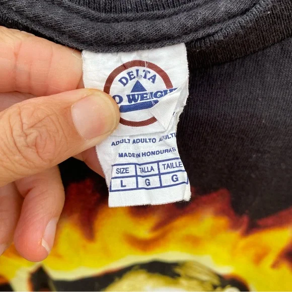 Vintage Y2K Johnny Cash Ring Of Fire Tee Shirt Size Large Music Band Guitar - Picture 3 of 3